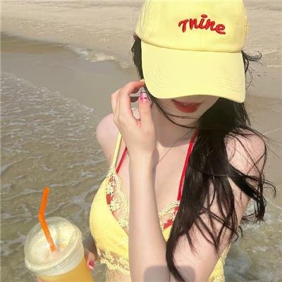 橙色女孩